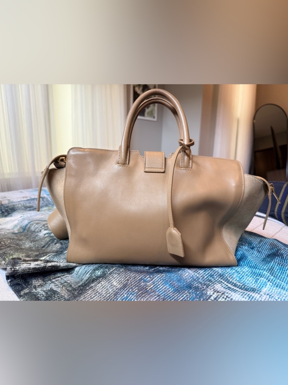 Saint Laurent Monogram Cabas Downtown Bag with Gold YSL Logo - Picture 3 of 16